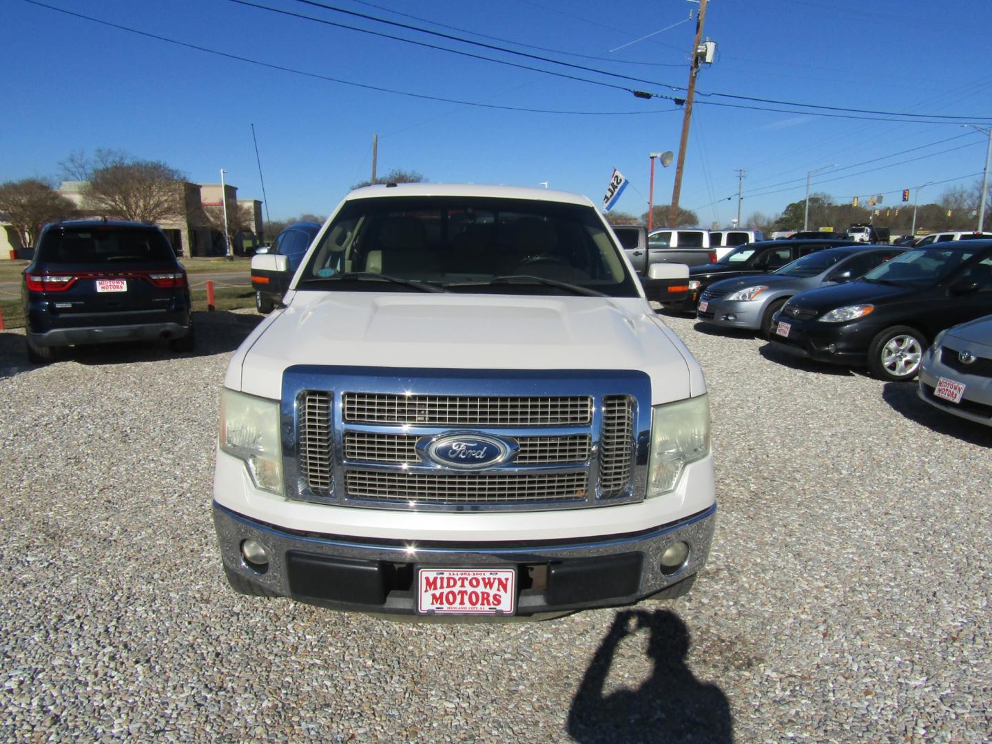 2011 White /Tan Ford F-150 FX2 SuperCab 6.5-ft. Bed 2WD (1FTFX1CF0BF) with an 5.0L V8 engine, Automatic transmission, located at 15016 S Hwy 231, Midland City, AL, 36350, (334) 983-3001, 31.306210, -85.495277 - Photo#1